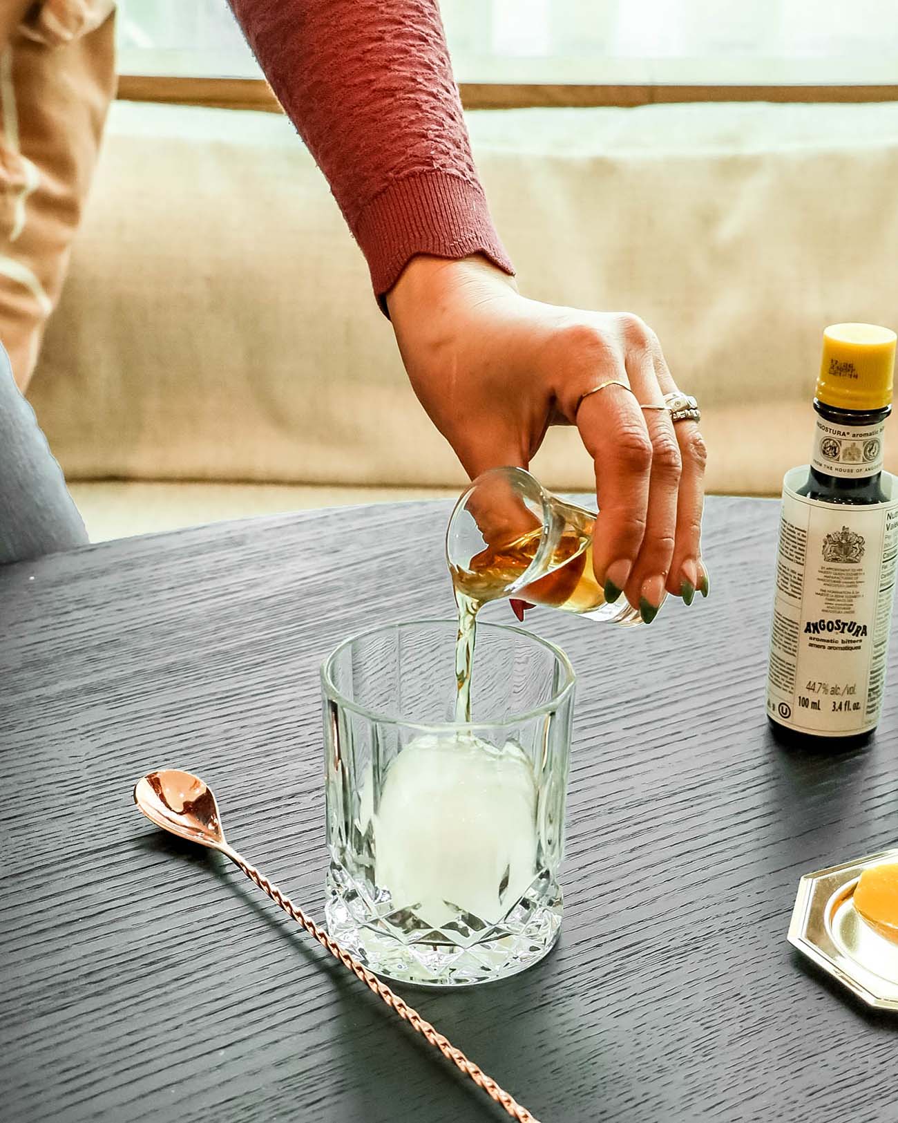 How to make the perfect Old Fashioned w/ our in-studio Mixologist, Rachelle Babcock