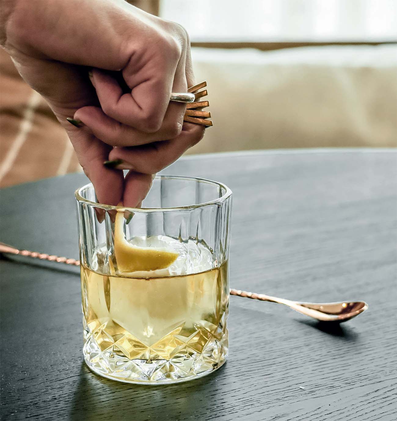 How to make the perfect Old Fashioned w/ our in-studio Mixologist, Rachelle Babcock